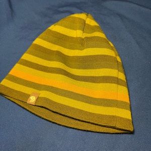 Like New Mountain HardWear beanie hat